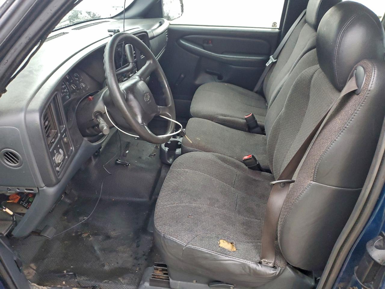 2002 CHEVROLET SILVERADO C1500 photo 7