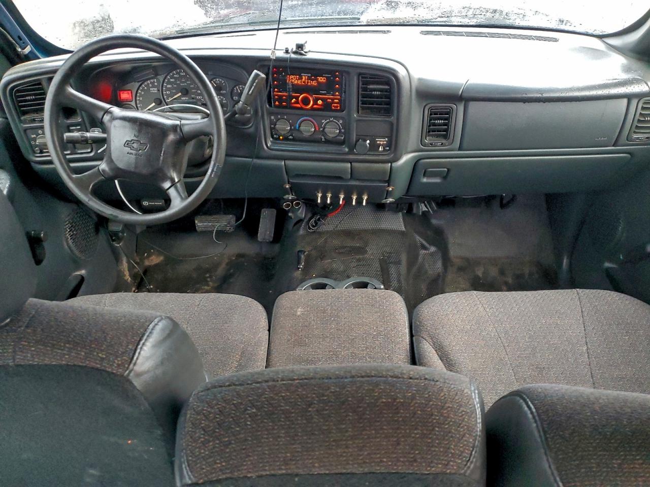 2002 CHEVROLET SILVERADO C1500 photo 8