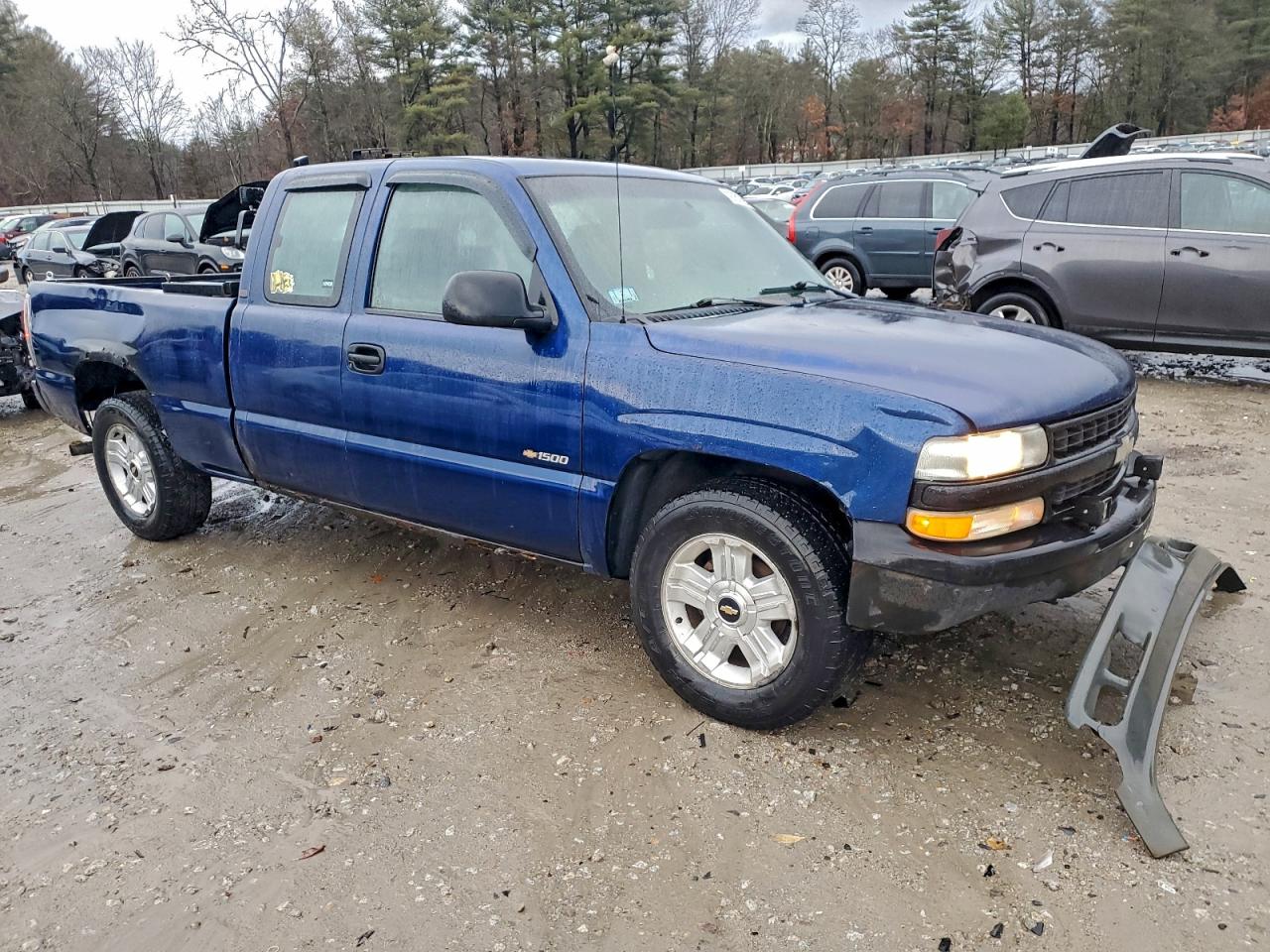 2002 CHEVROLET SILVERADO C1500 photo 4