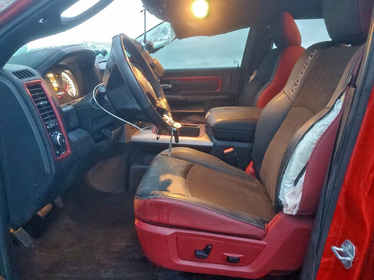 2016 RAM 1500 REBEL photo 7