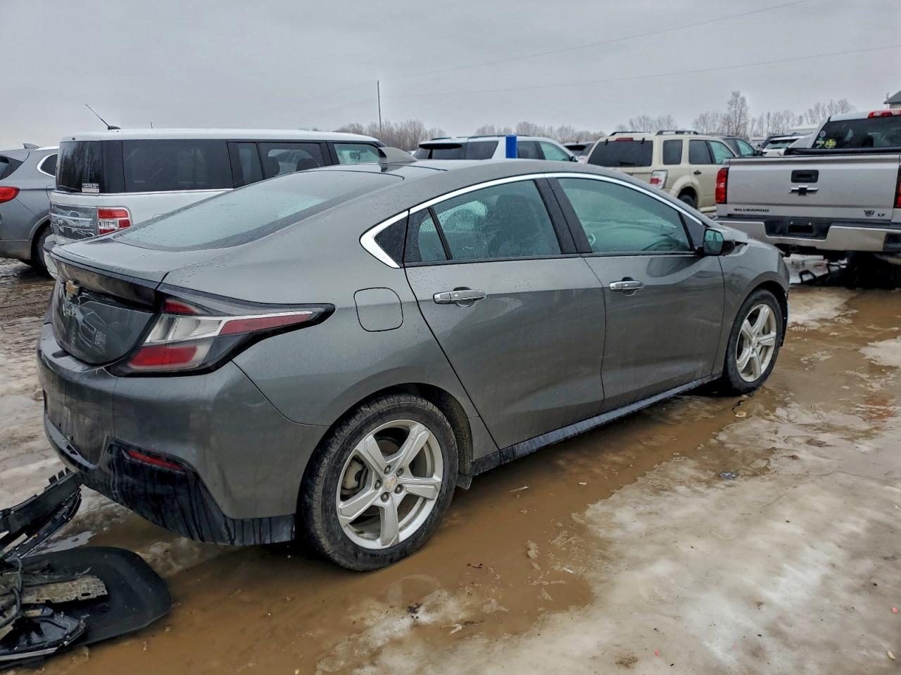 2017 CHEVROLET VOLT LT photo 3