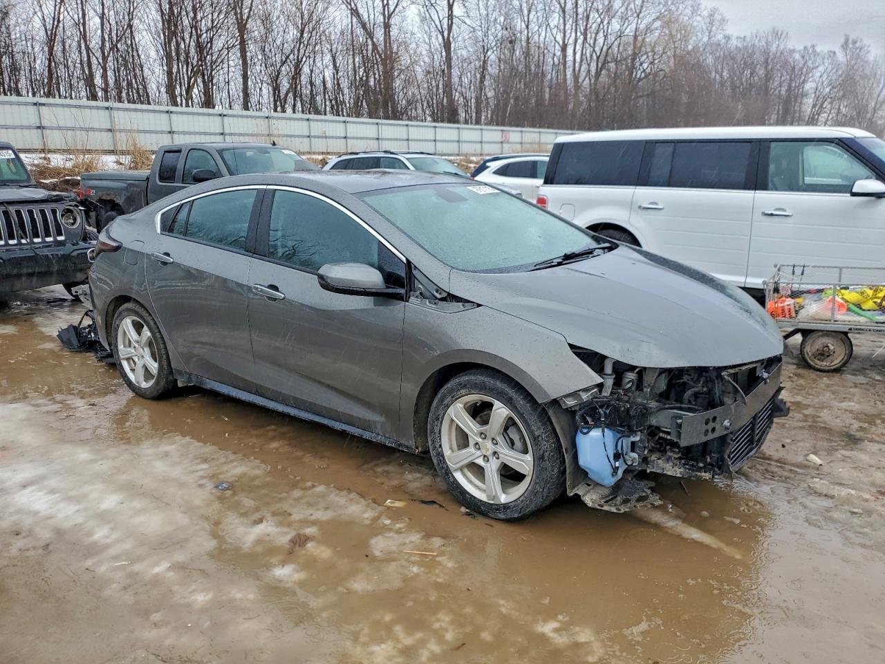 2017 CHEVROLET VOLT LT photo 4