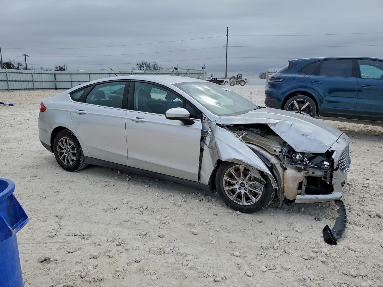 2015 FORD FUSION S photo 4