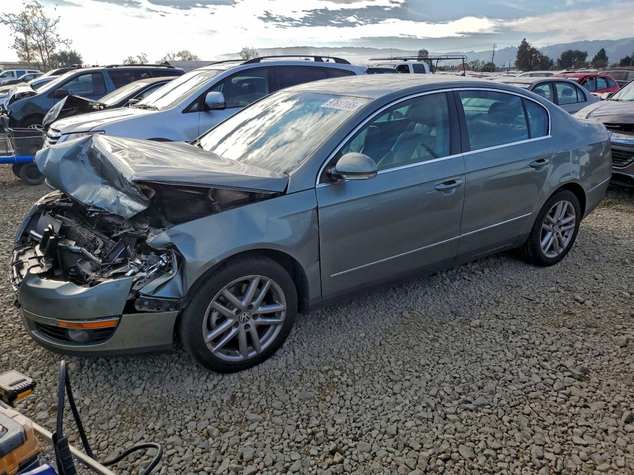 2008 VOLKSWAGEN PASSAT