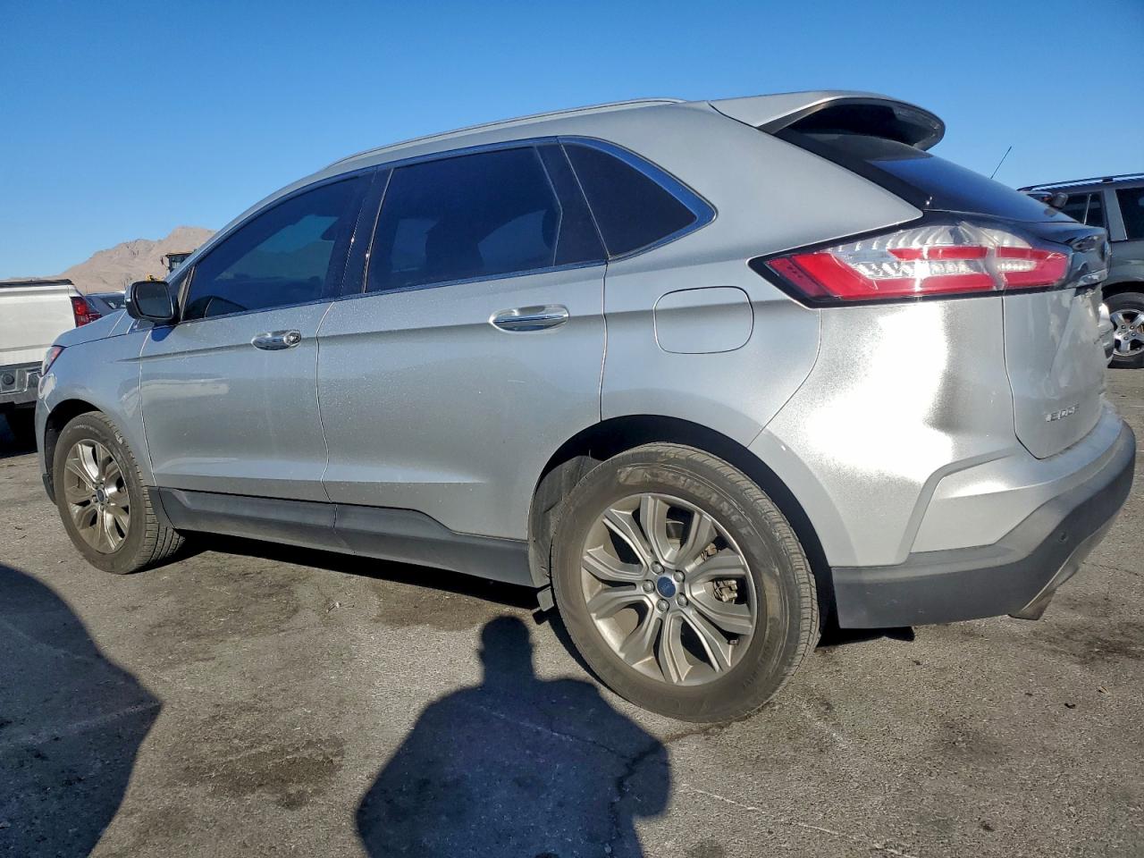 2019 FORD EDGE TITANIUM photo 4