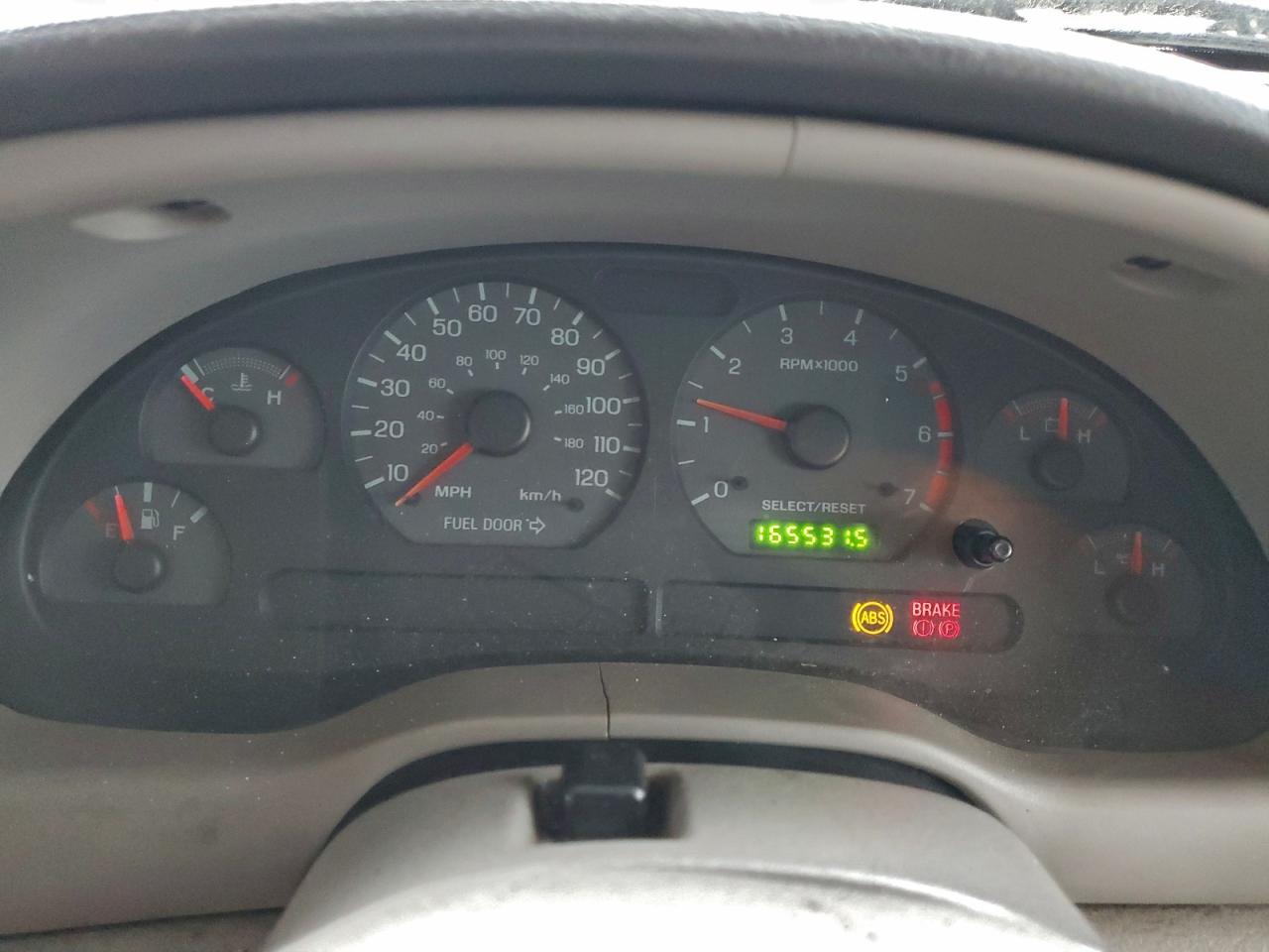 2002 FORD MUSTANG photo 9