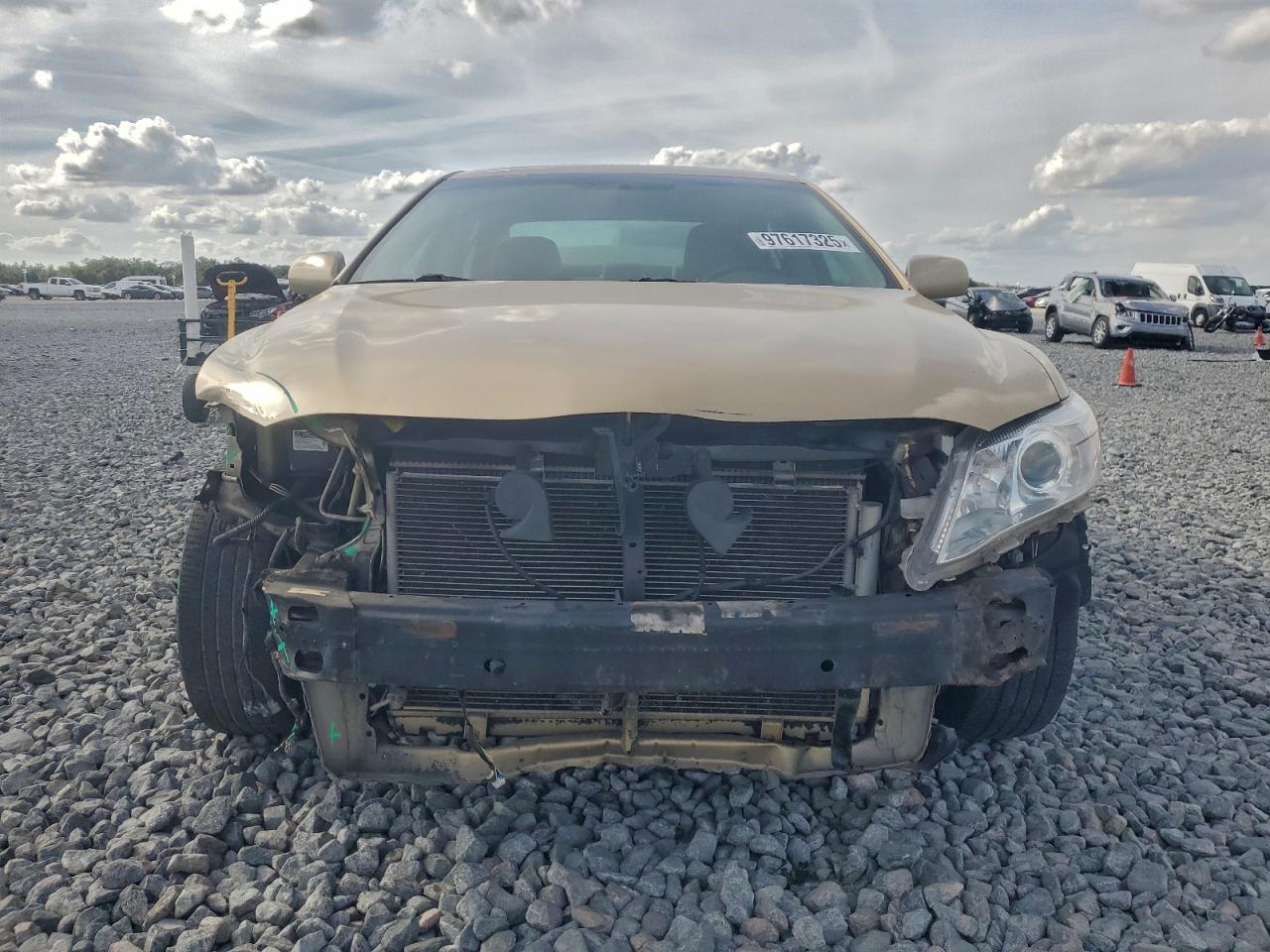2010 TOYOTA CAMRY BASE photo 5