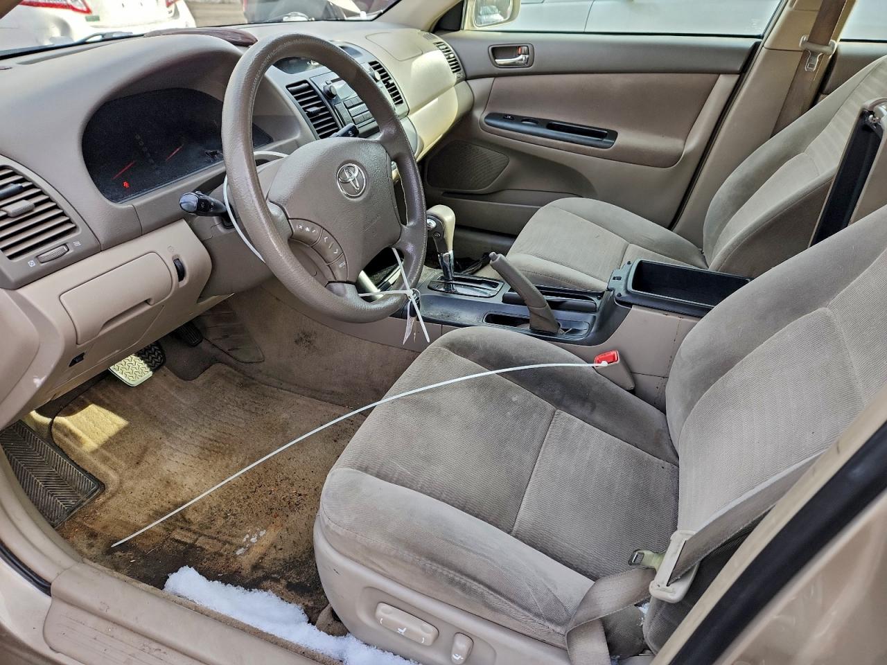 2006 TOYOTA CAMRY LE photo 7