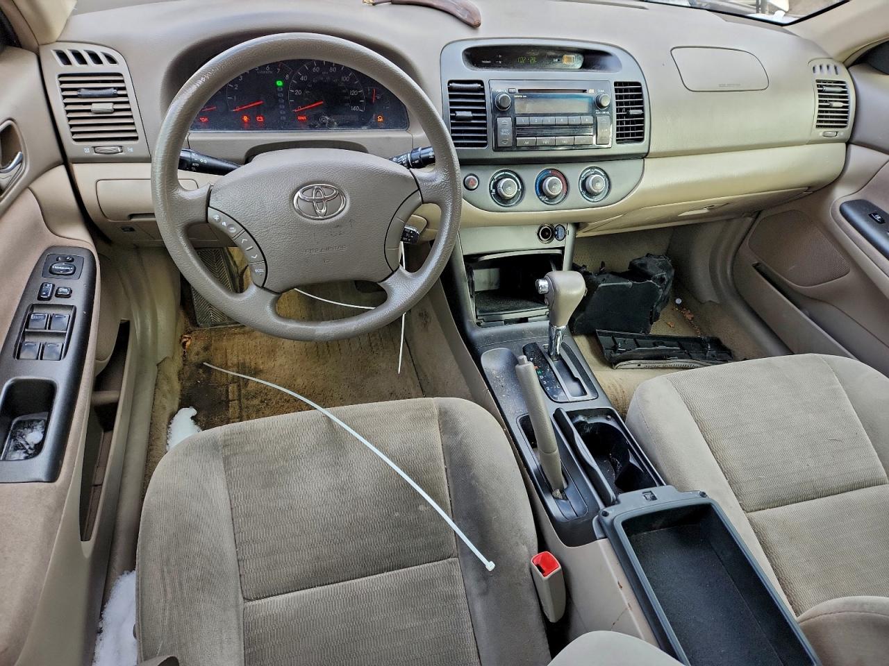 2006 TOYOTA CAMRY LE photo 8