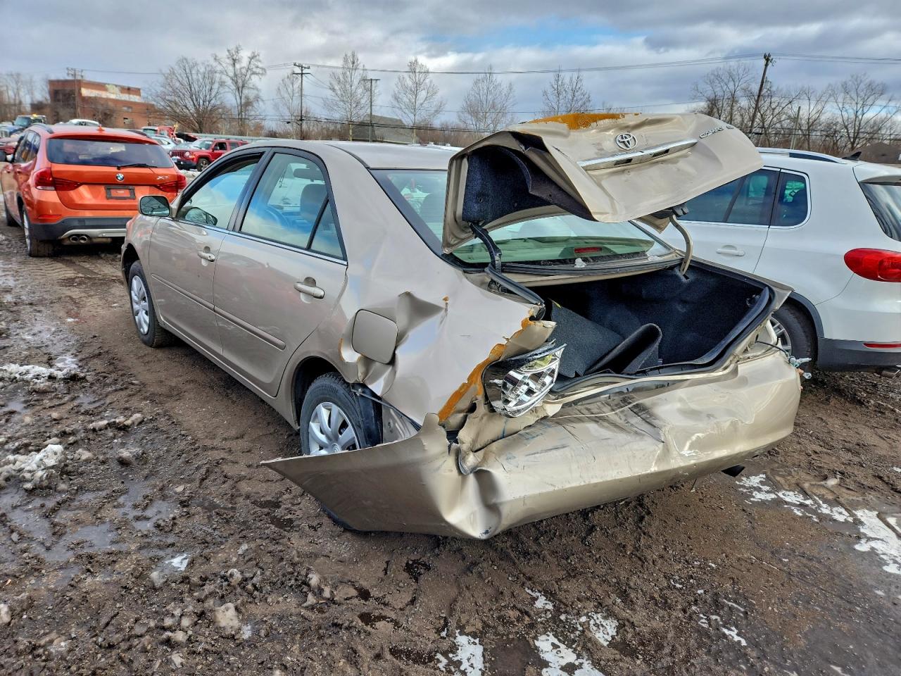 2006 TOYOTA CAMRY LE photo 2