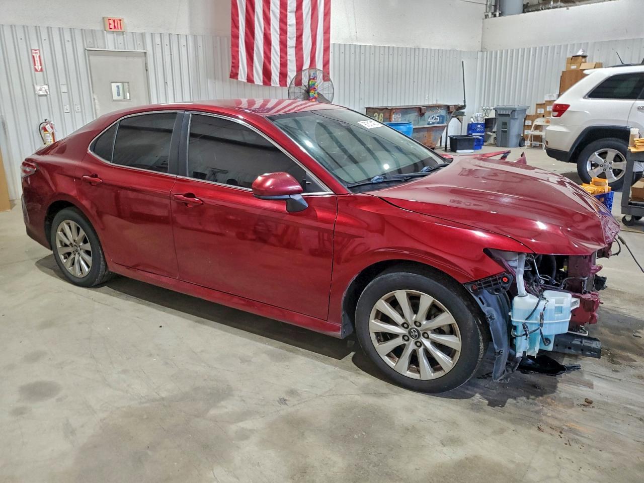 2018 TOYOTA CAMRY L photo 4