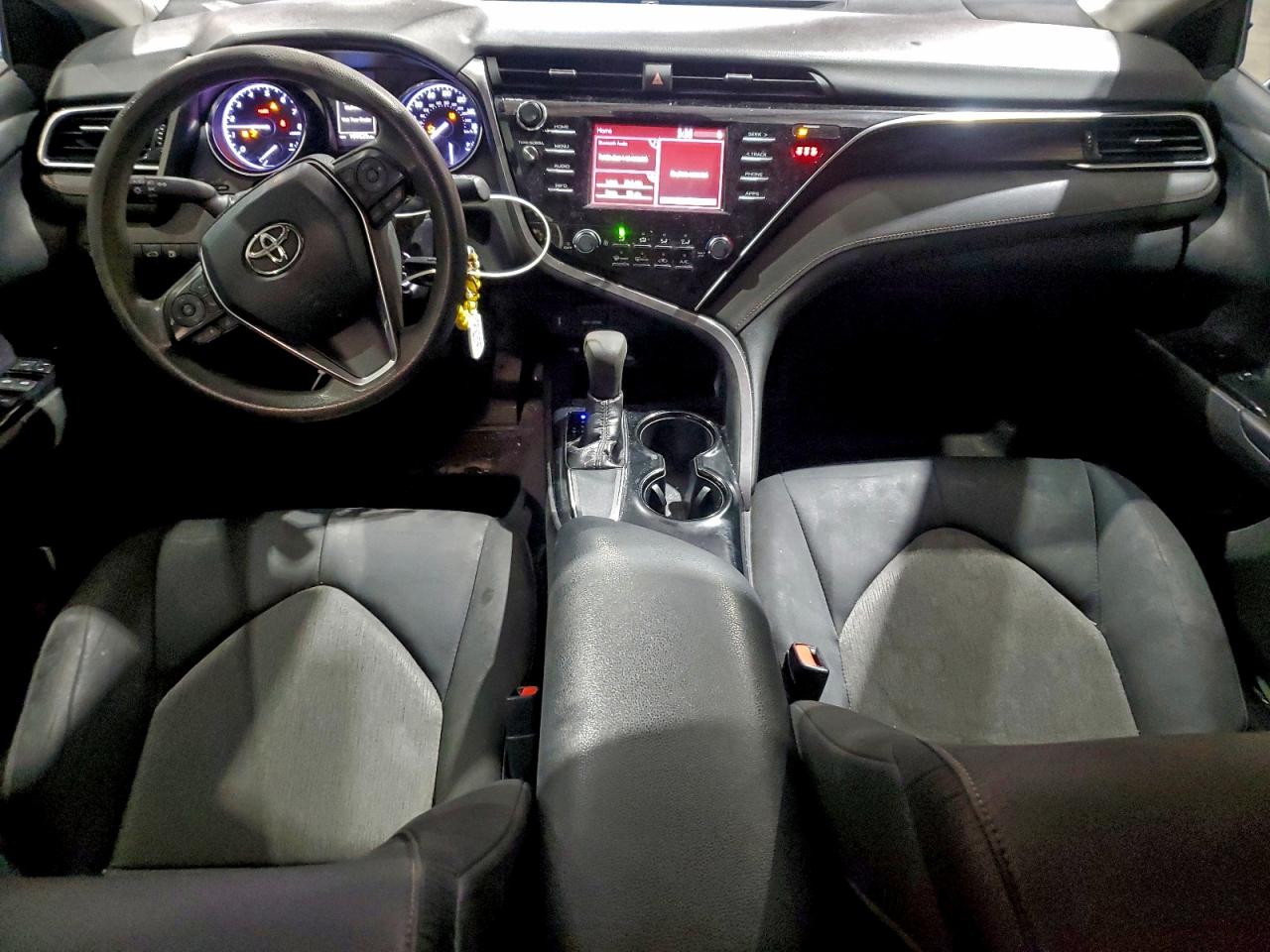 2018 TOYOTA CAMRY L photo 8