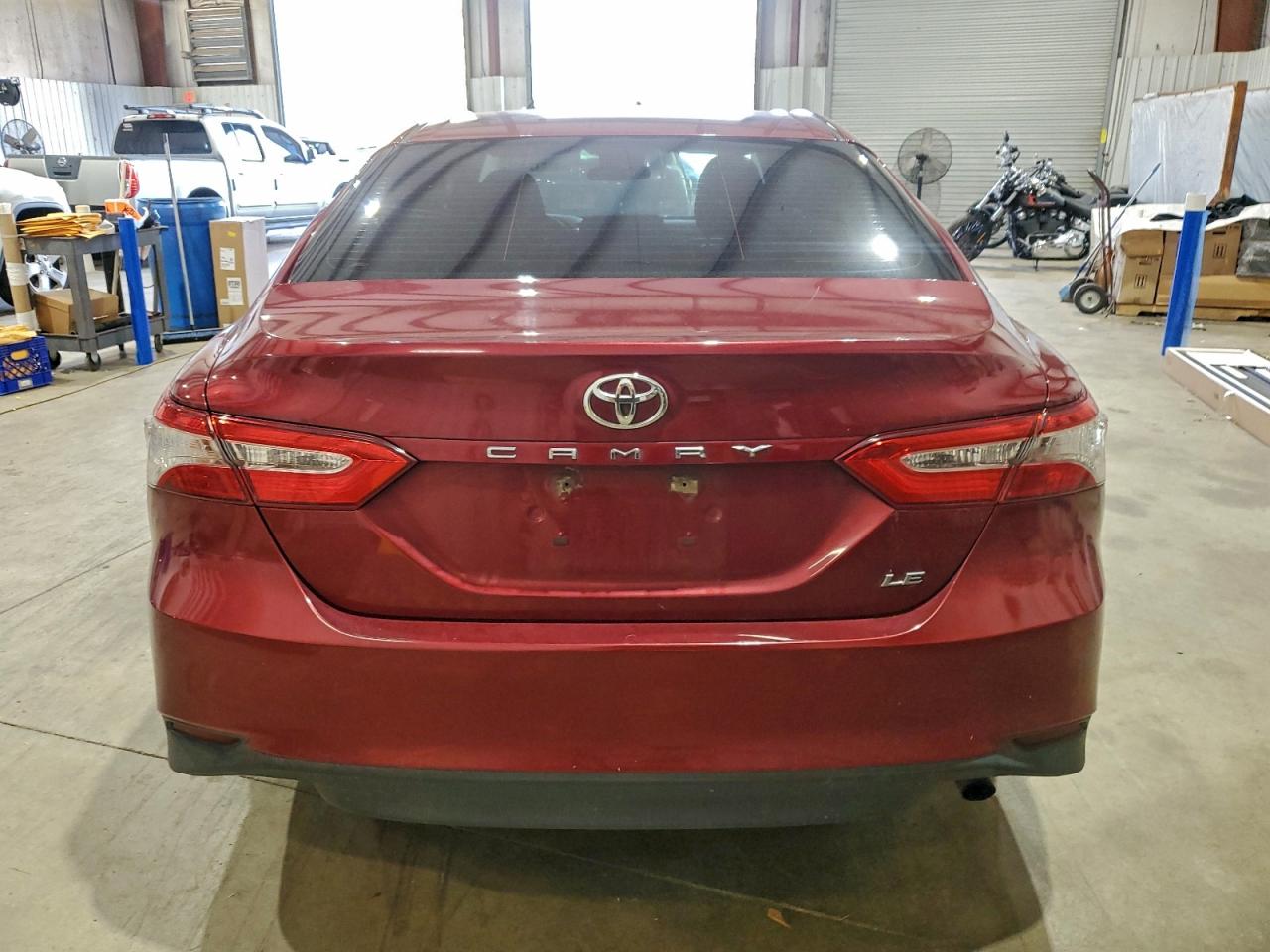 2018 TOYOTA CAMRY L photo 6
