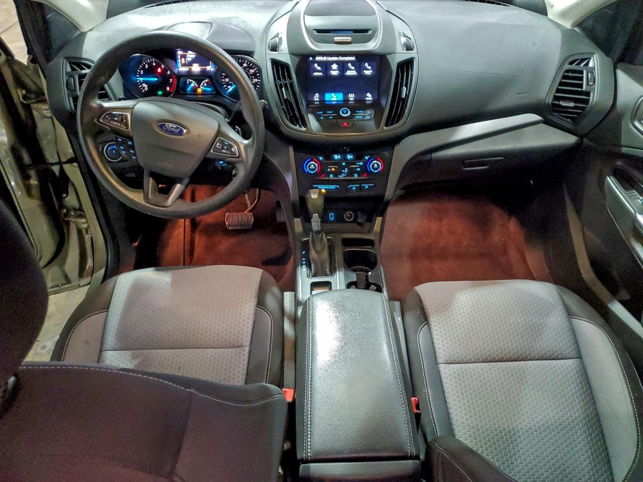 2017 FORD ESCAPE SE photo 15