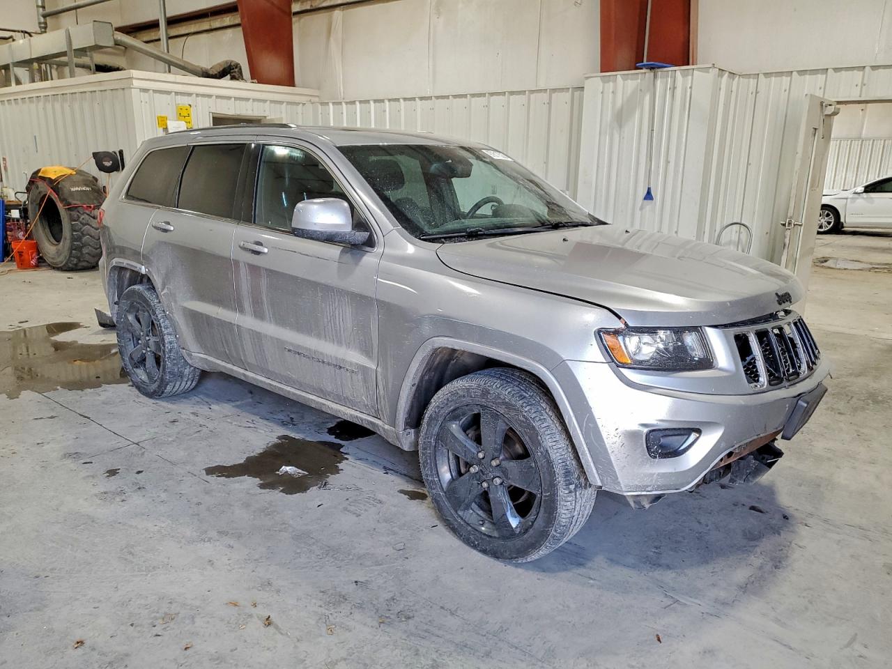 2015 JEEP GRAND CHEROKEE LAREDO photo 4