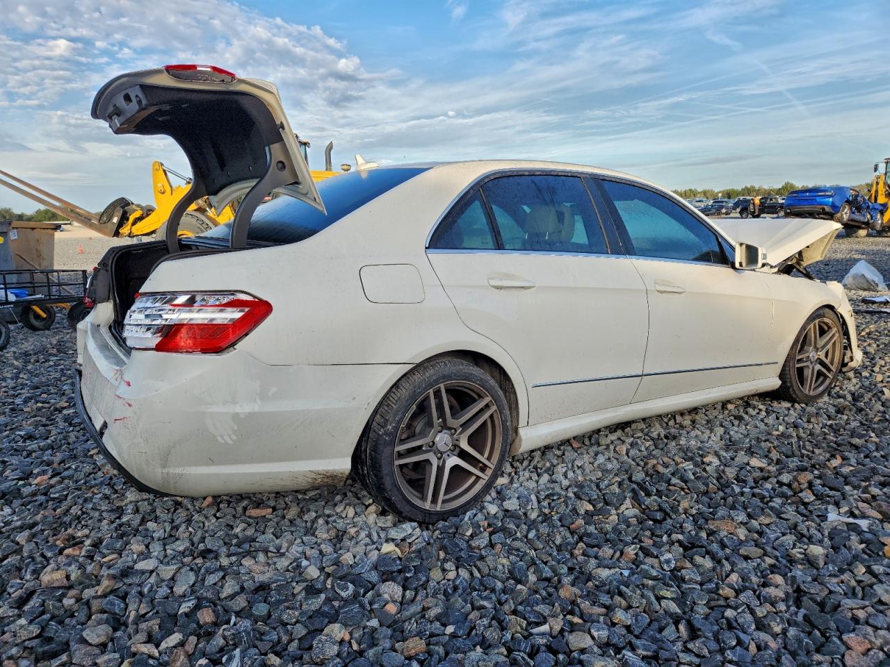2011 MERCEDES-BENZ E 350 photo 3