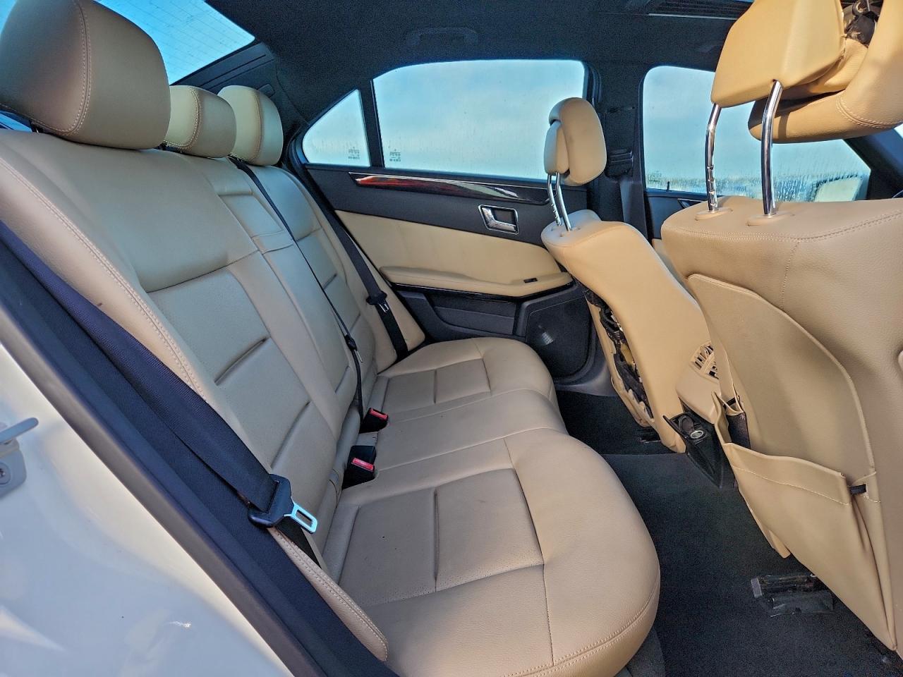 2011 MERCEDES-BENZ E 350 photo 10