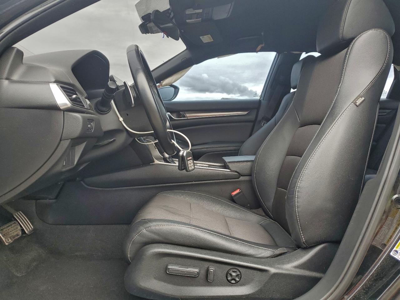 2020 HONDA ACCORD SPORT photo 7