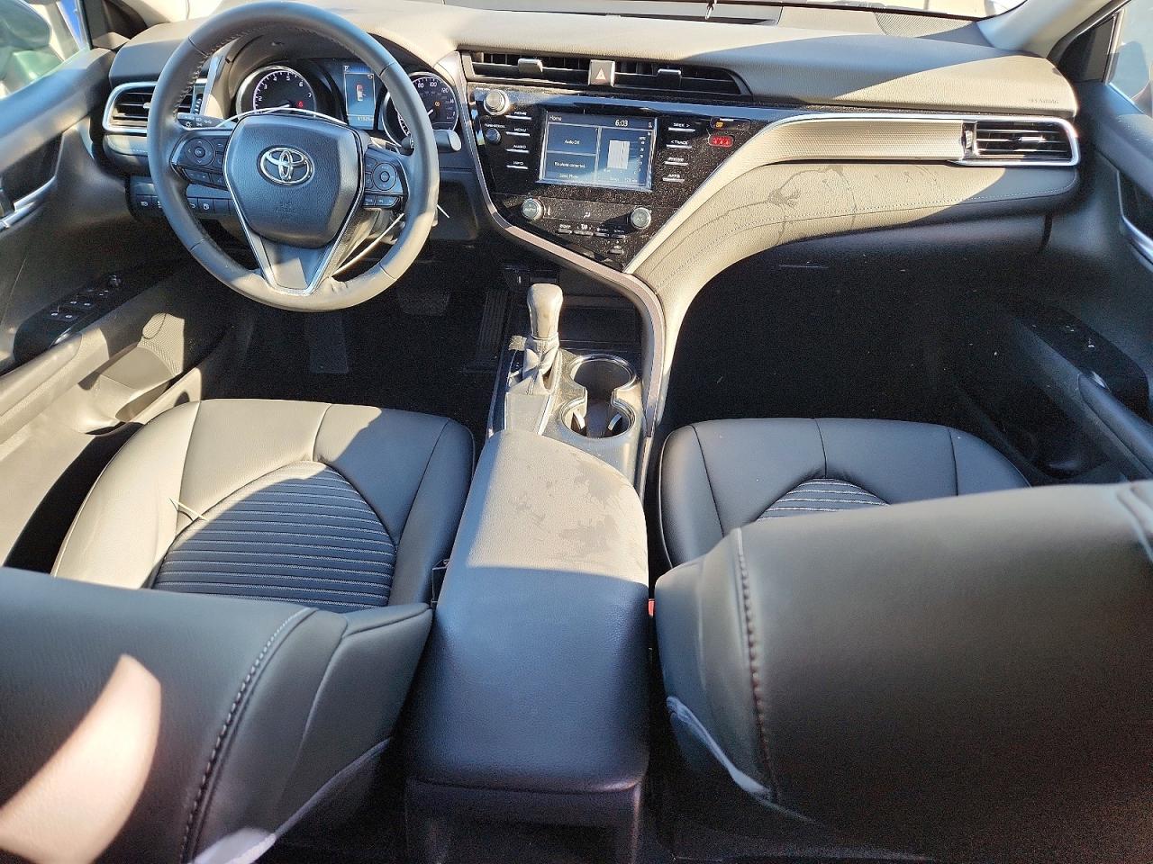 2018 TOYOTA CAMRY L photo 8