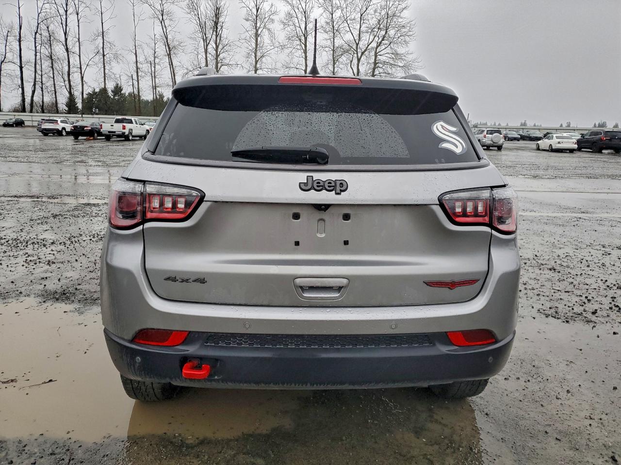 2022 JEEP COMPASS TRAILHAWK photo 6
