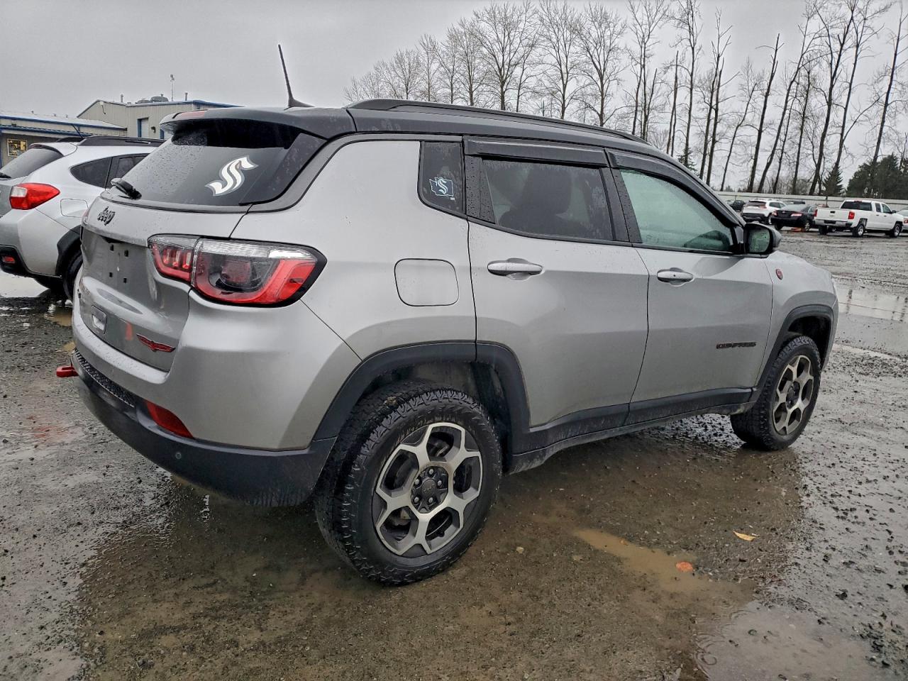 2022 JEEP COMPASS TRAILHAWK photo 3