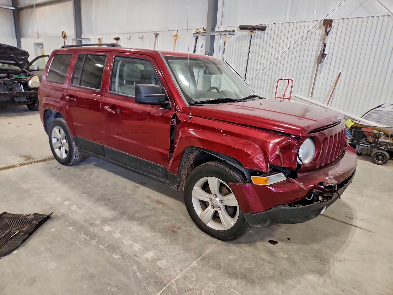 2014 JEEP PATRIOT LATITUDE photo 4