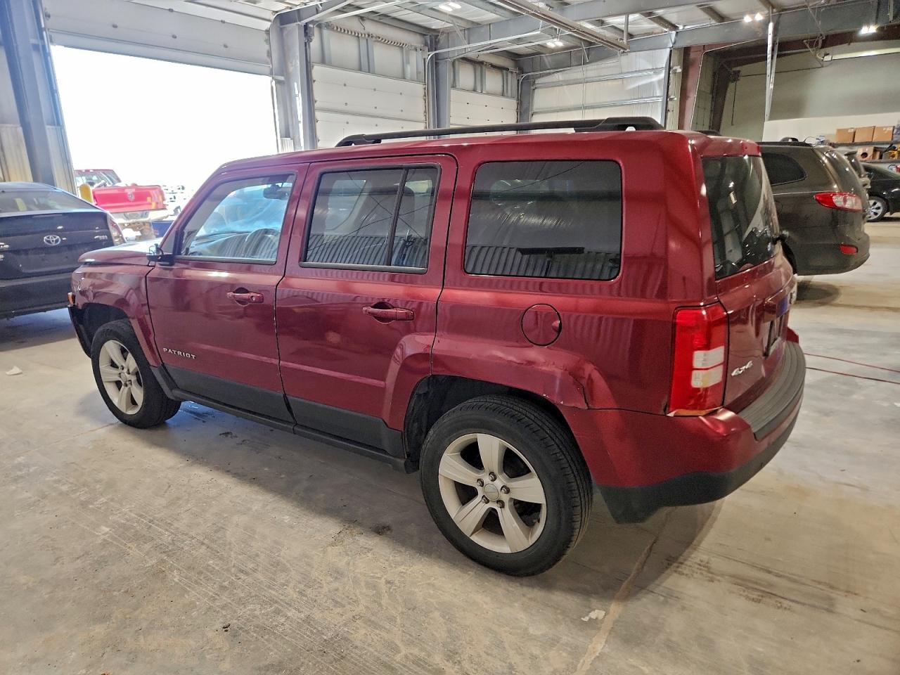 2014 JEEP PATRIOT LATITUDE photo 2