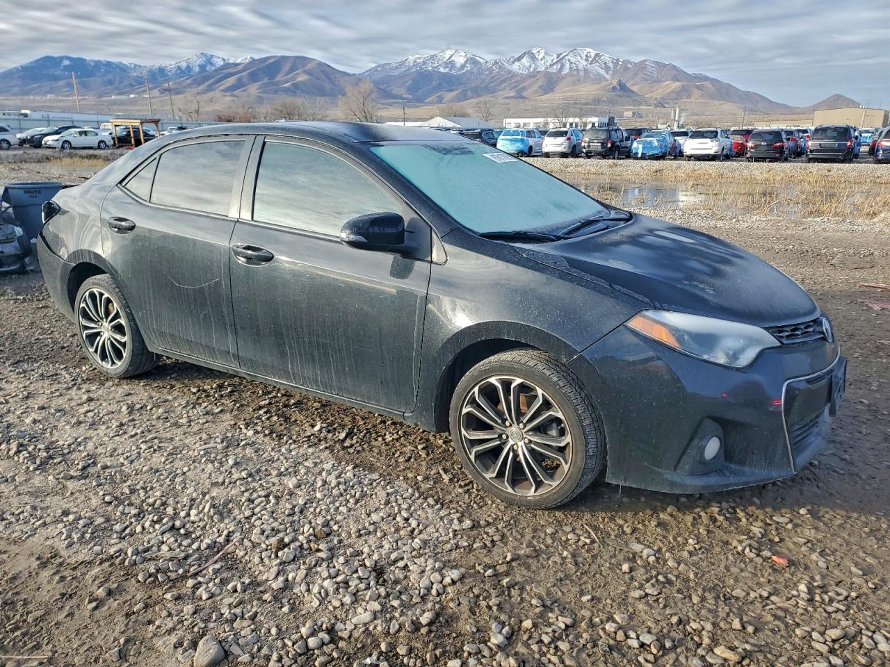 2014 TOYOTA COROLLA L photo 4