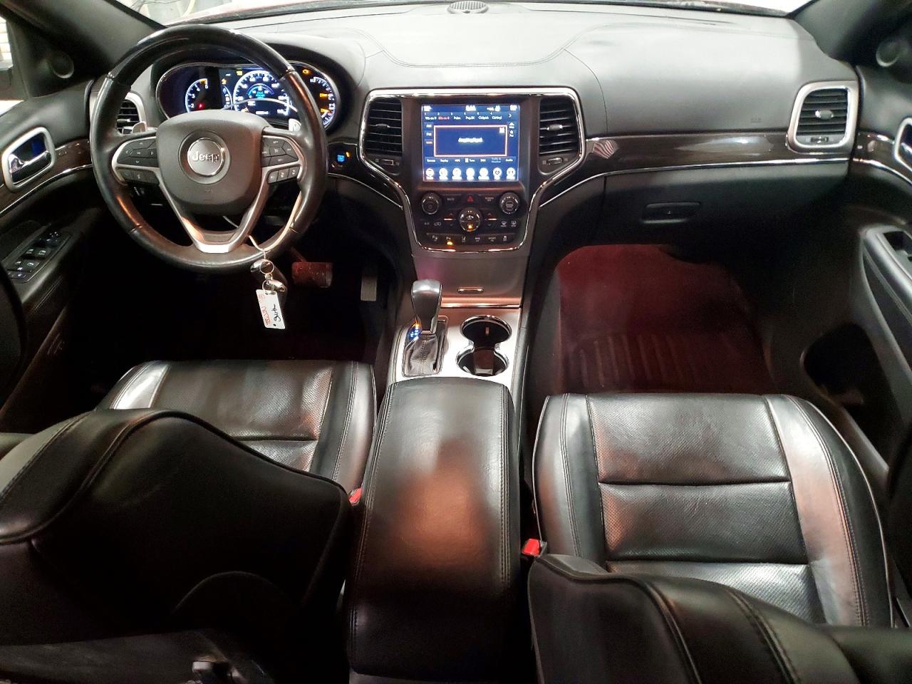 2018 JEEP GRAND CHEROKEE OVERLAND photo 8
