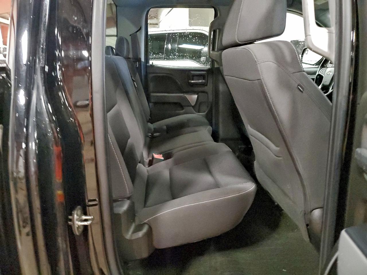 2017 CHEVROLET SILVERADO K1500 LT photo 10