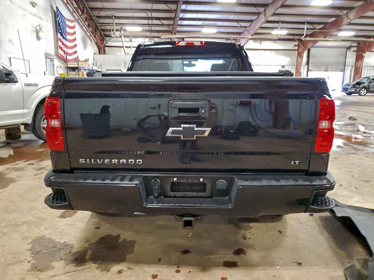 2017 CHEVROLET SILVERADO K1500 LT photo 6