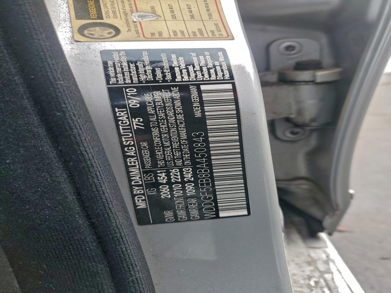 2011 MERCEDES-BENZ C 300 photo 12