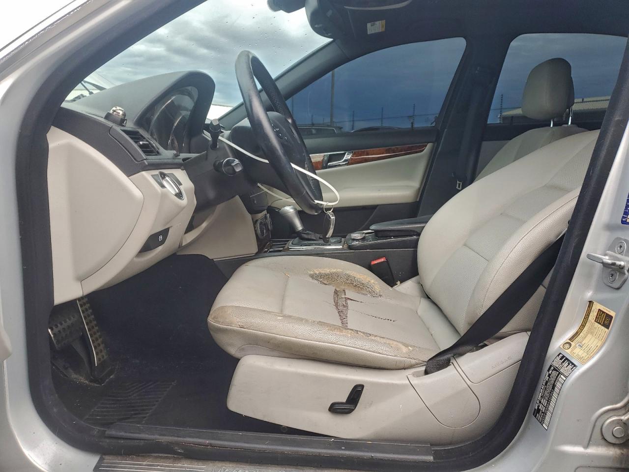 2011 MERCEDES-BENZ C 300 photo 7