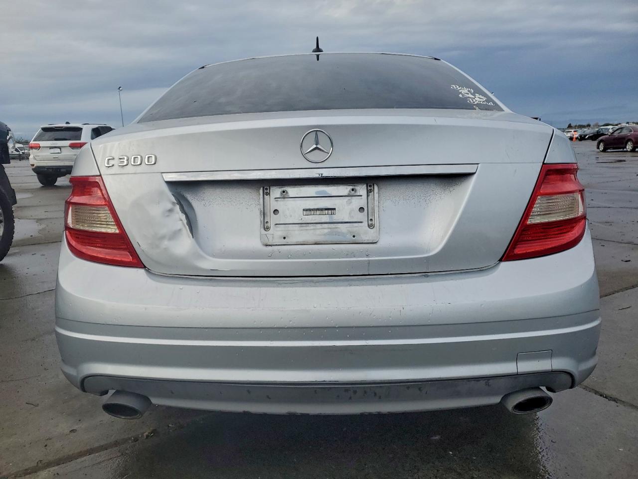 2011 MERCEDES-BENZ C 300 photo 6