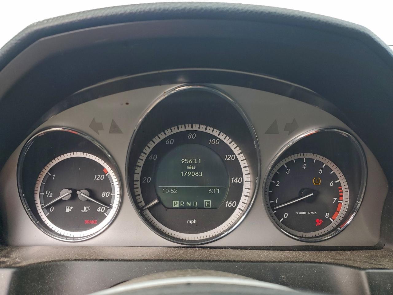 2011 MERCEDES-BENZ C 300 photo 9