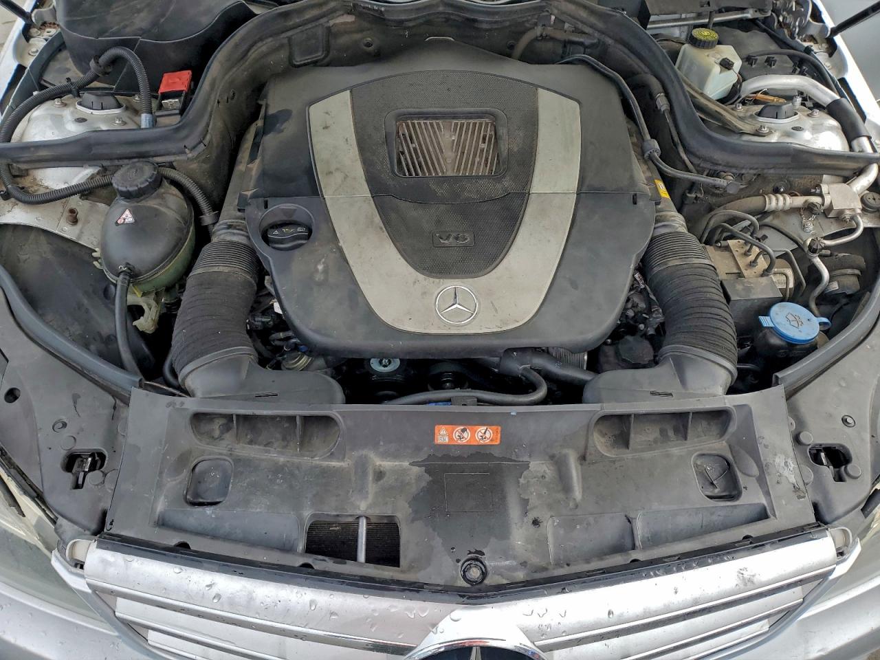 2011 MERCEDES-BENZ C 300 photo 11