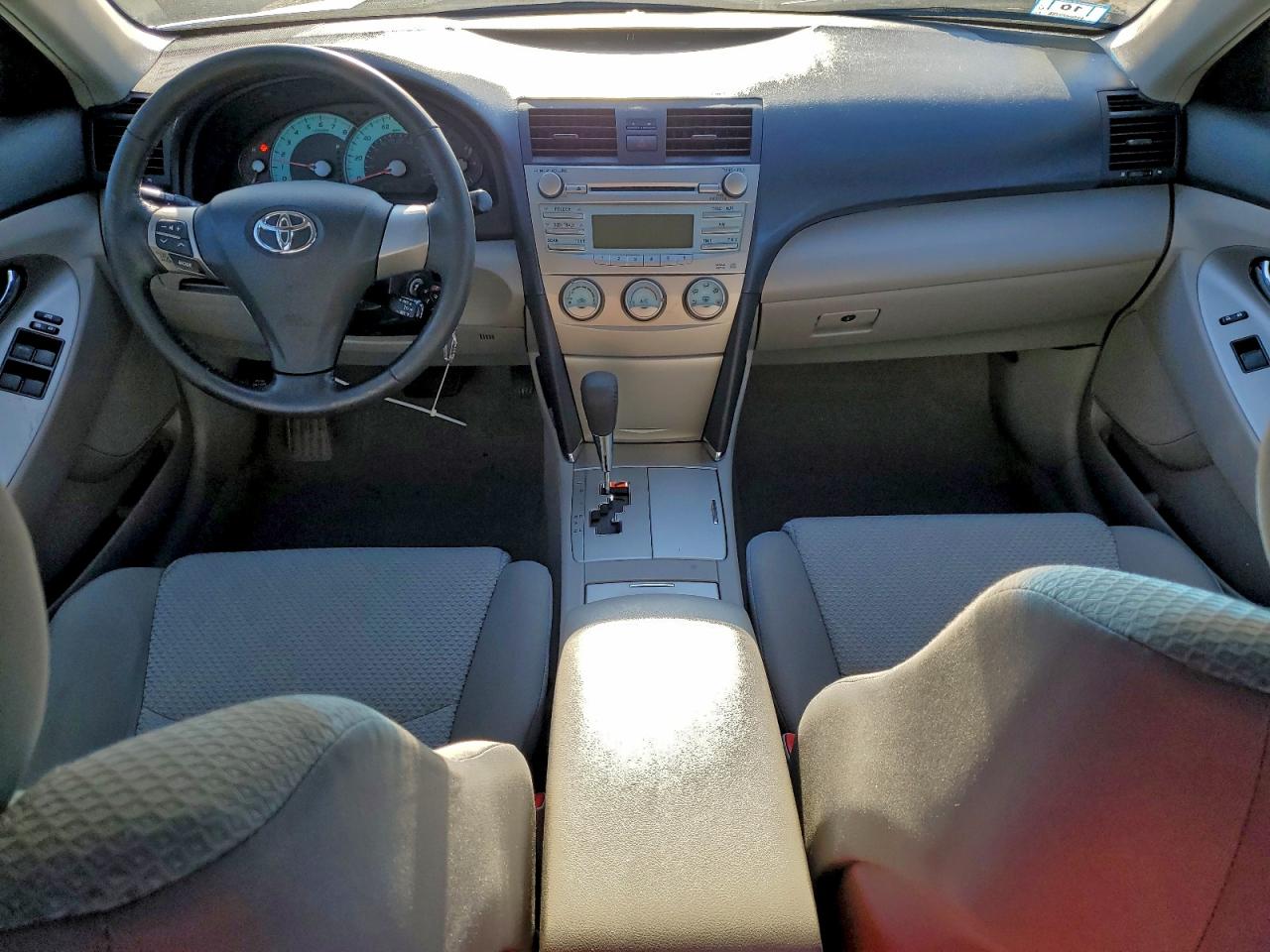 2009 TOYOTA CAMRY BASE photo 8