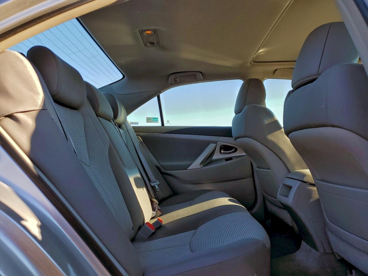 2009 TOYOTA CAMRY BASE photo 10
