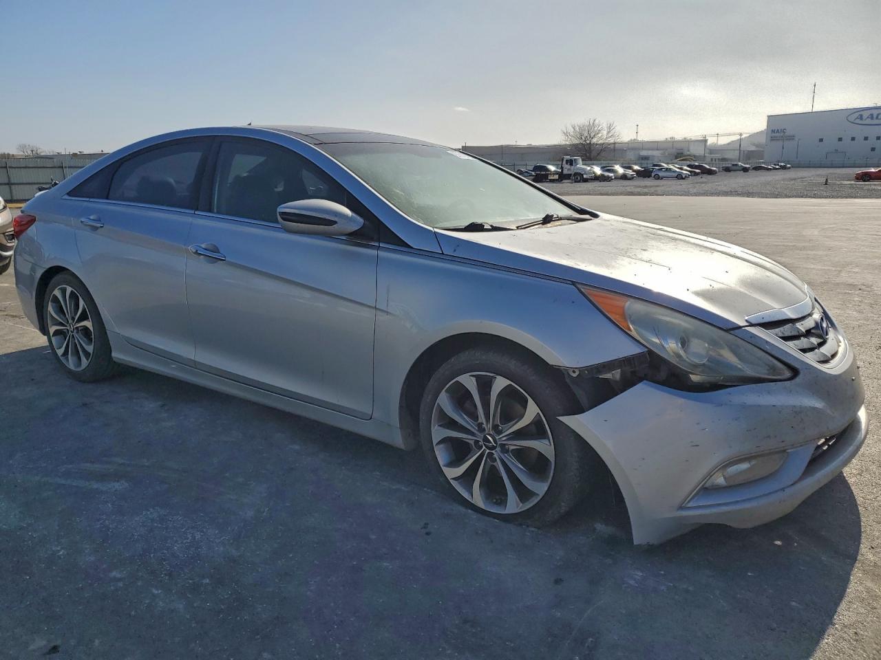2013 HYUNDAI SONATA SE photo 7