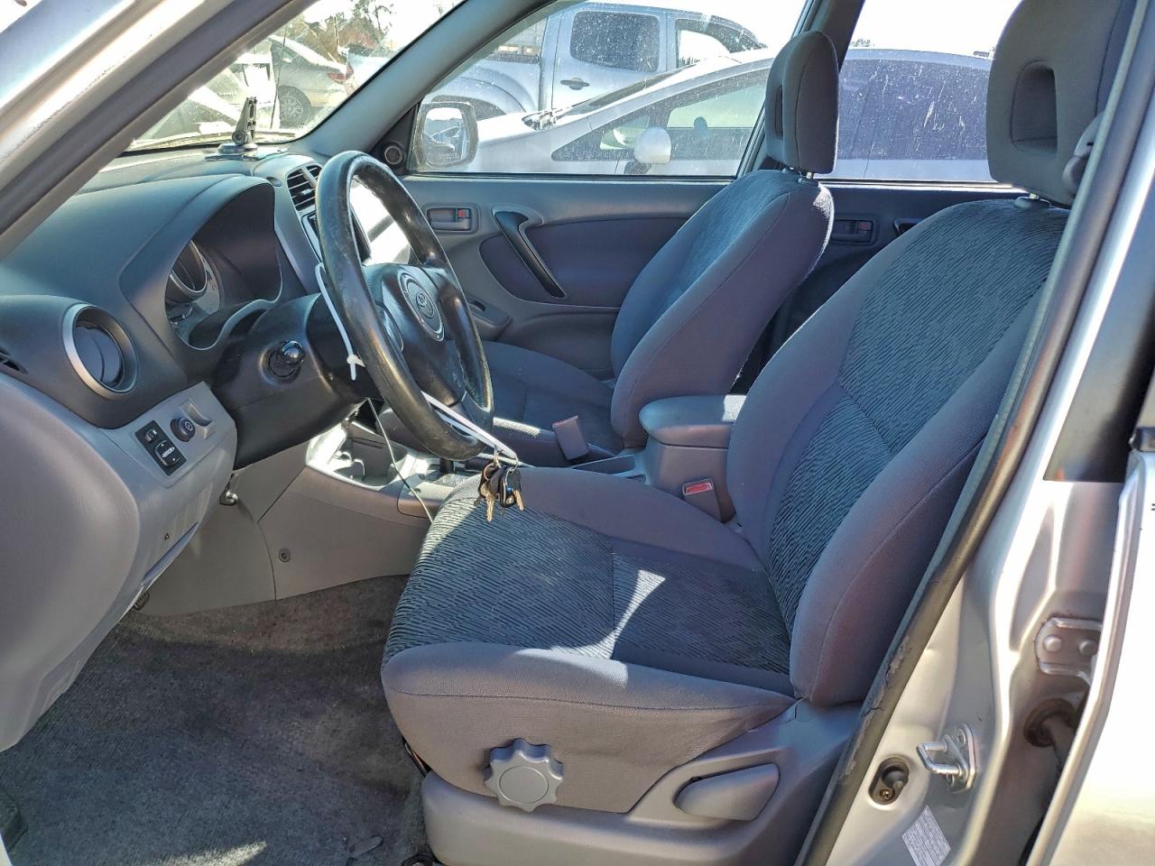 2003 TOYOTA RAV4 photo 7