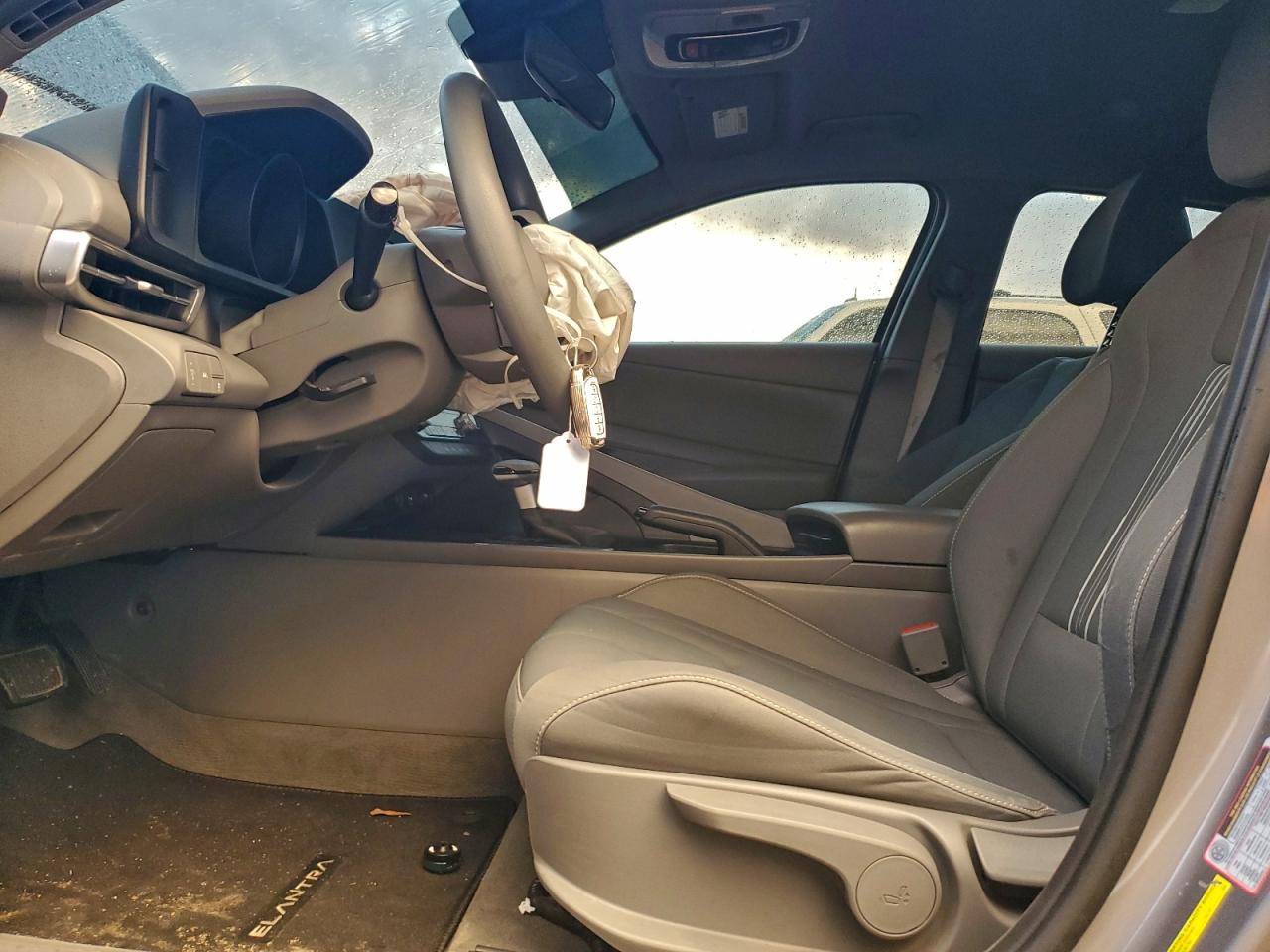 2022 HYUNDAI ELANTRA SEL photo 7