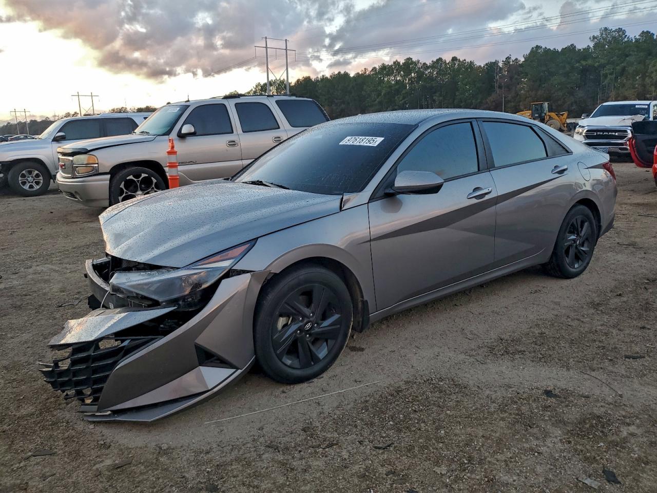 2022 HYUNDAI ELANTRA
