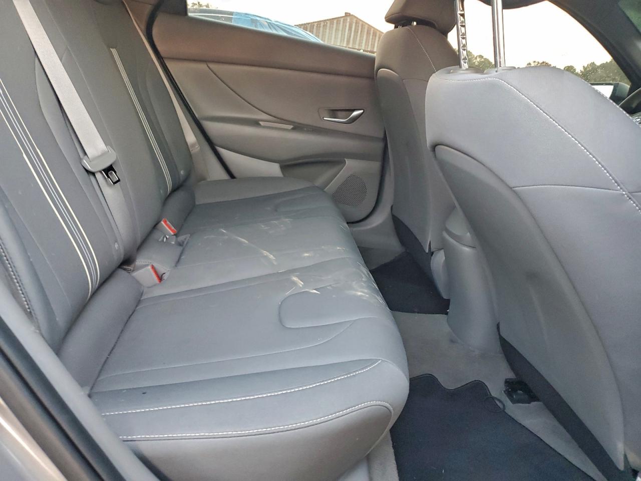 2022 HYUNDAI ELANTRA SEL photo 10