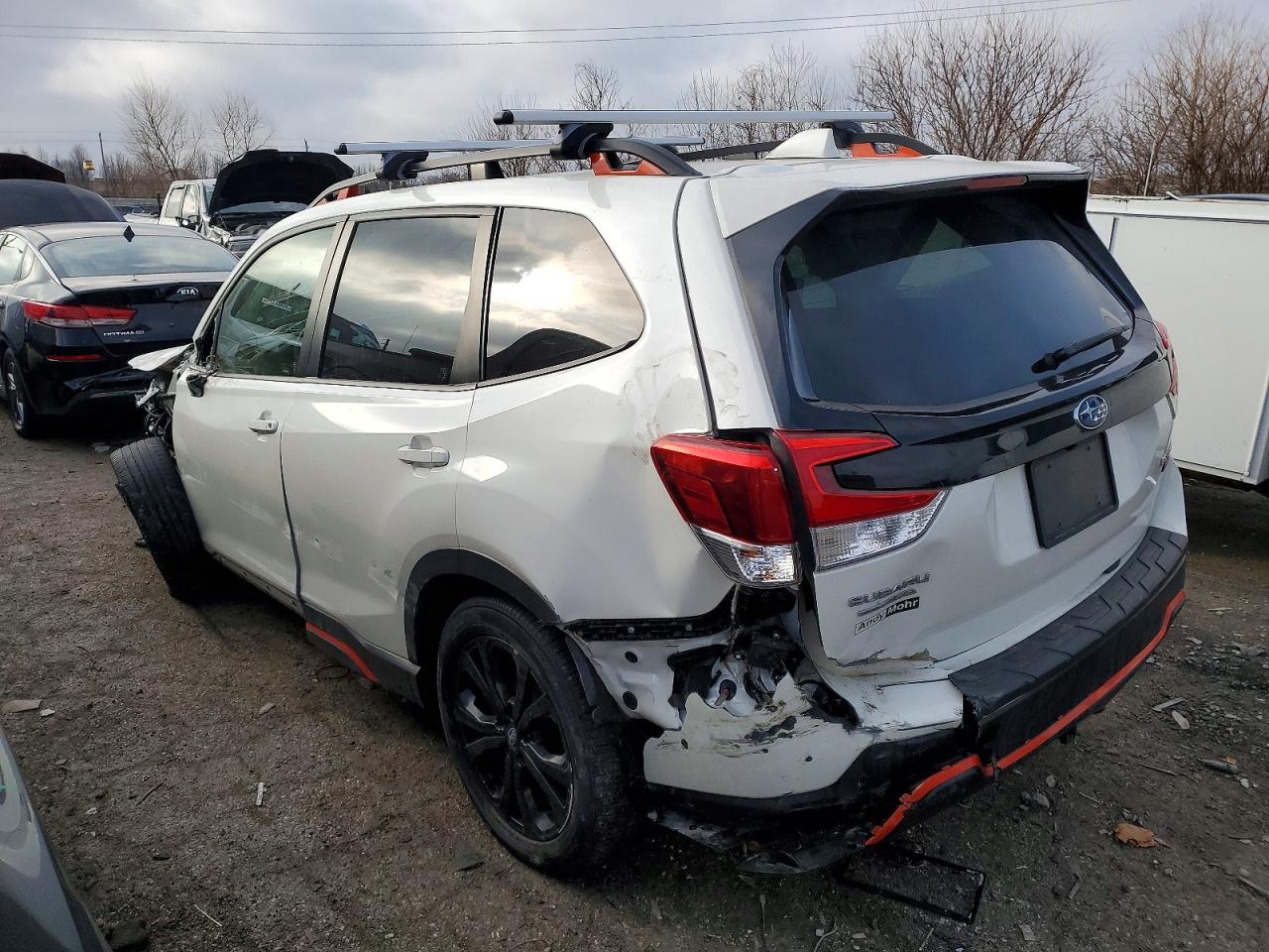 2021 SUBARU FORESTER SPORT photo 2