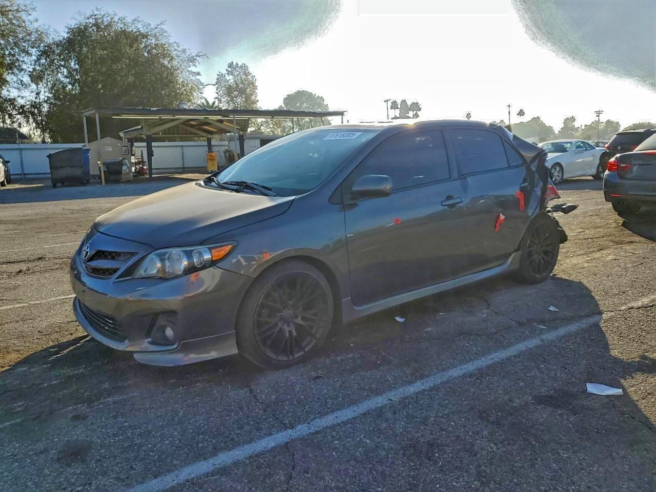 2013 TOYOTA COROLLA