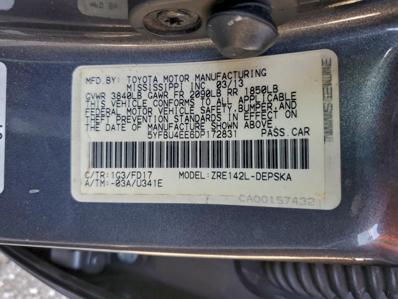 2013 TOYOTA COROLLA photo 23
