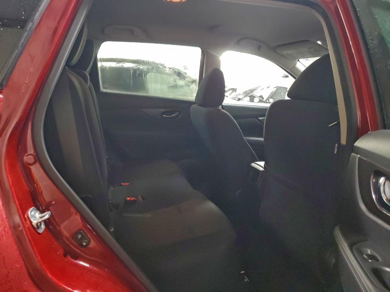 2020 NISSAN ROGUE S photo 10