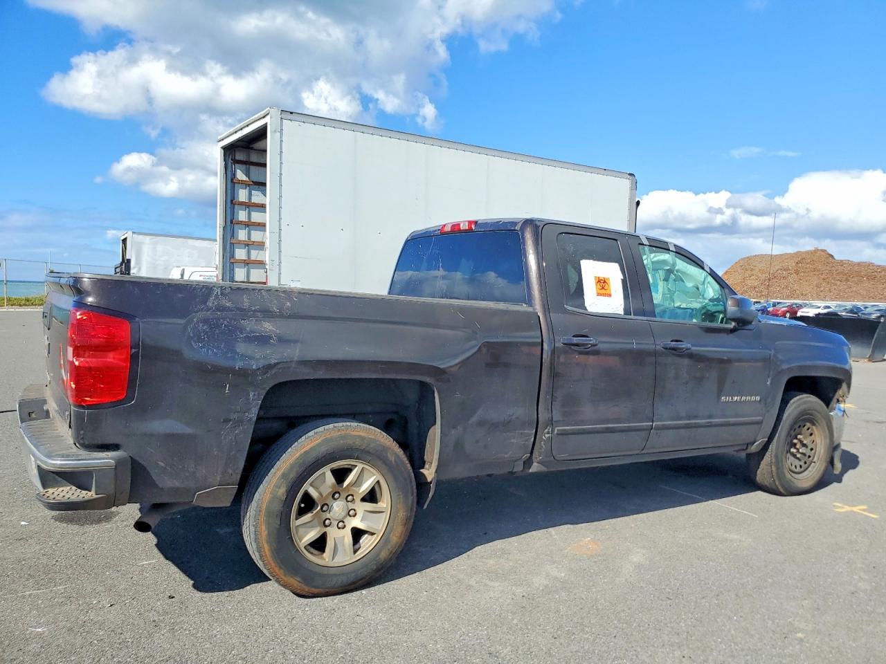 2018 CHEVROLET SILVERADO C1500 LT photo 3
