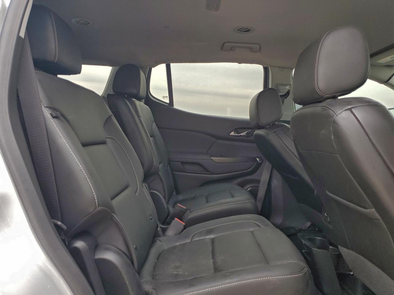 2023 GMC ACADIA SLT photo 11