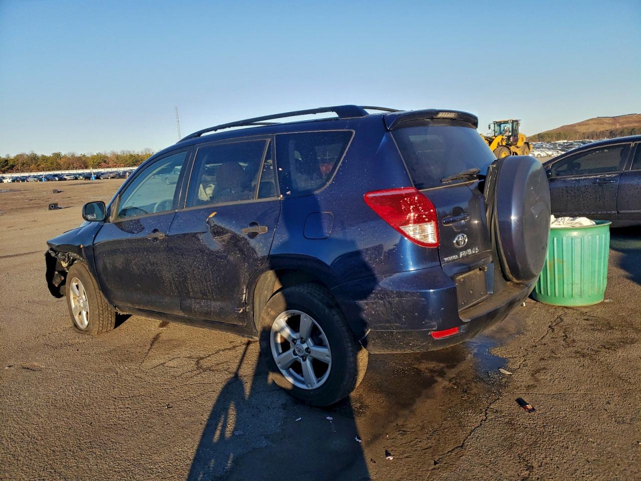 2007 TOYOTA RAV4 photo 2